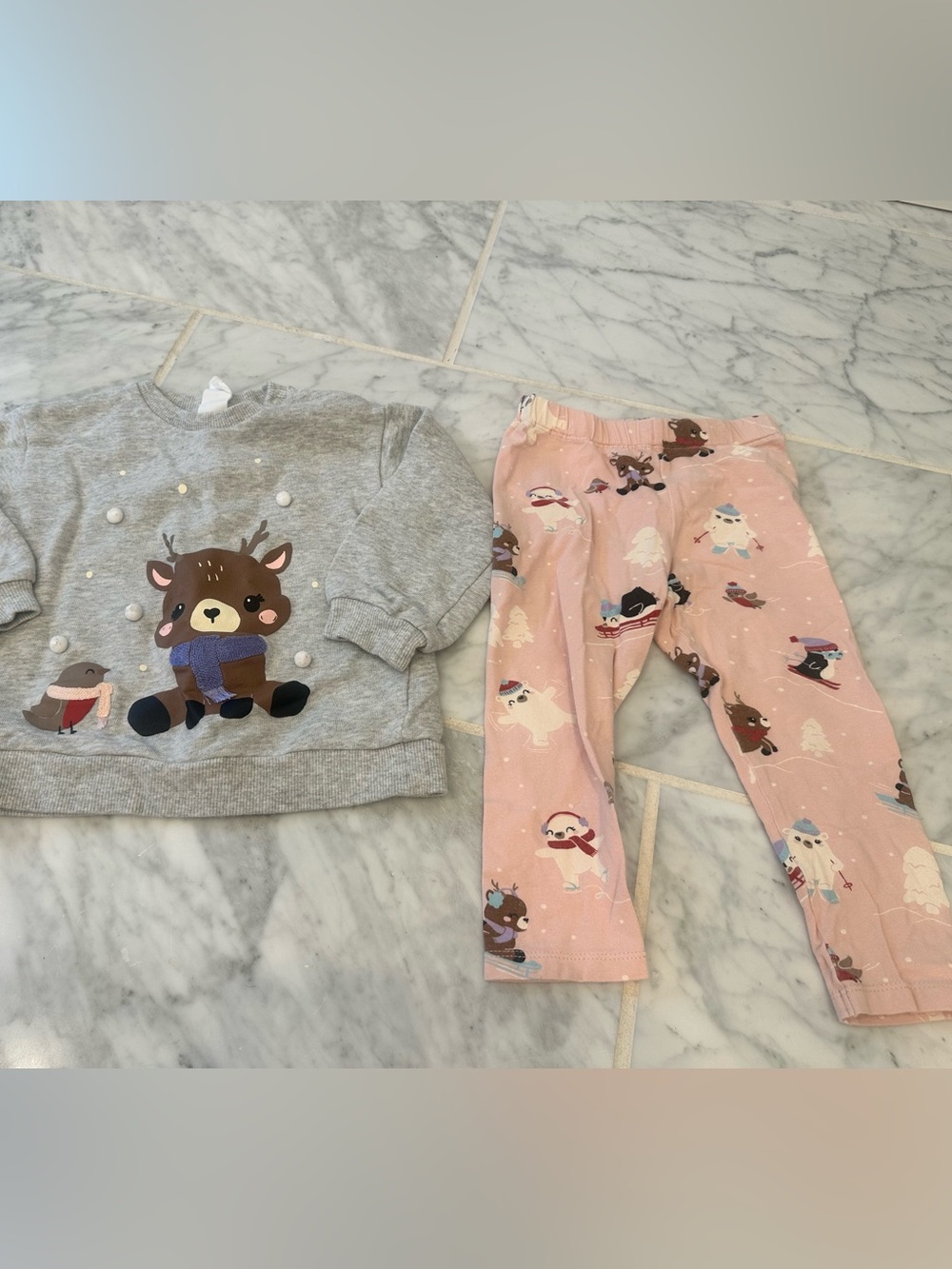 Reindeer Holiday Matching Set